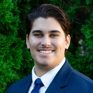 image of agent Josh Sharp
