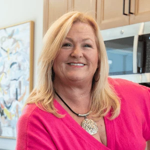 image of agent Wendy Howell